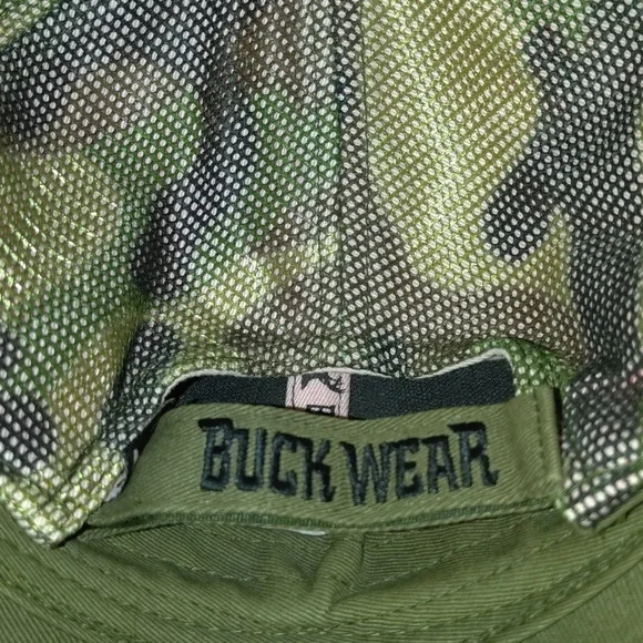 Buck Wear Hunt Like a Girl Embroidered Distressed Mesh Strap  display picture 3